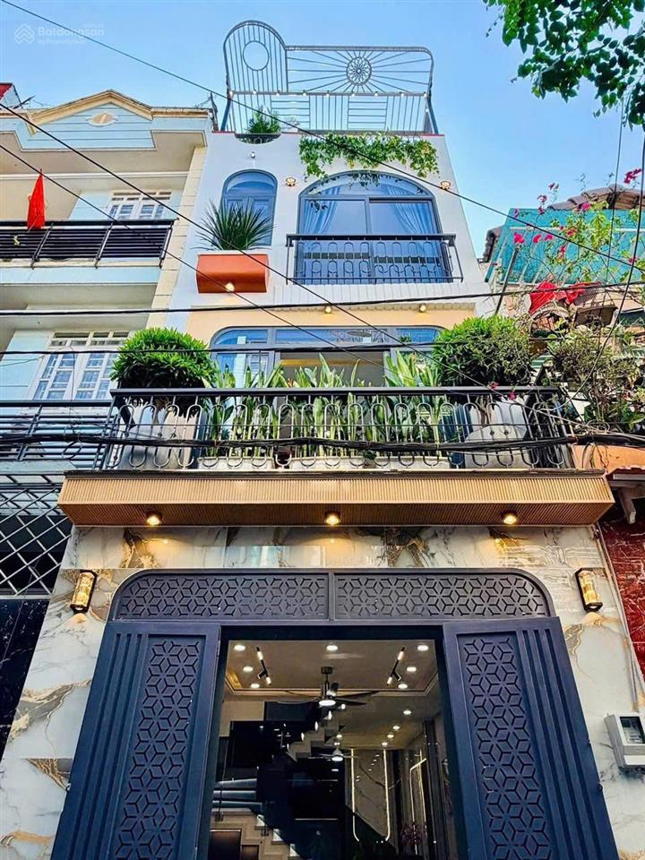 Kẹt tiền bán gấp nhà huỳnh tịnh của p.19 bình thạnh. giá5,4 tỷ. dt78.5m2. 3tầng. sổ hồng riêng