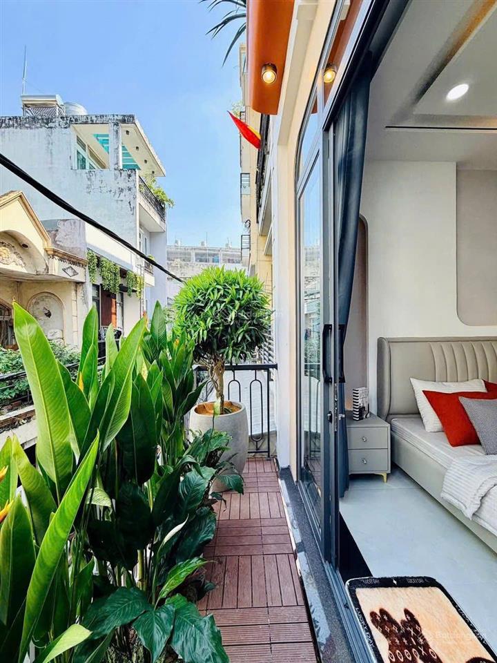 Kẹt tiền bán gấp nhà huỳnh tịnh của p.19 bình thạnh. giá5,4 tỷ. dt78.5m2. 3tầng. sổ hồng riêng