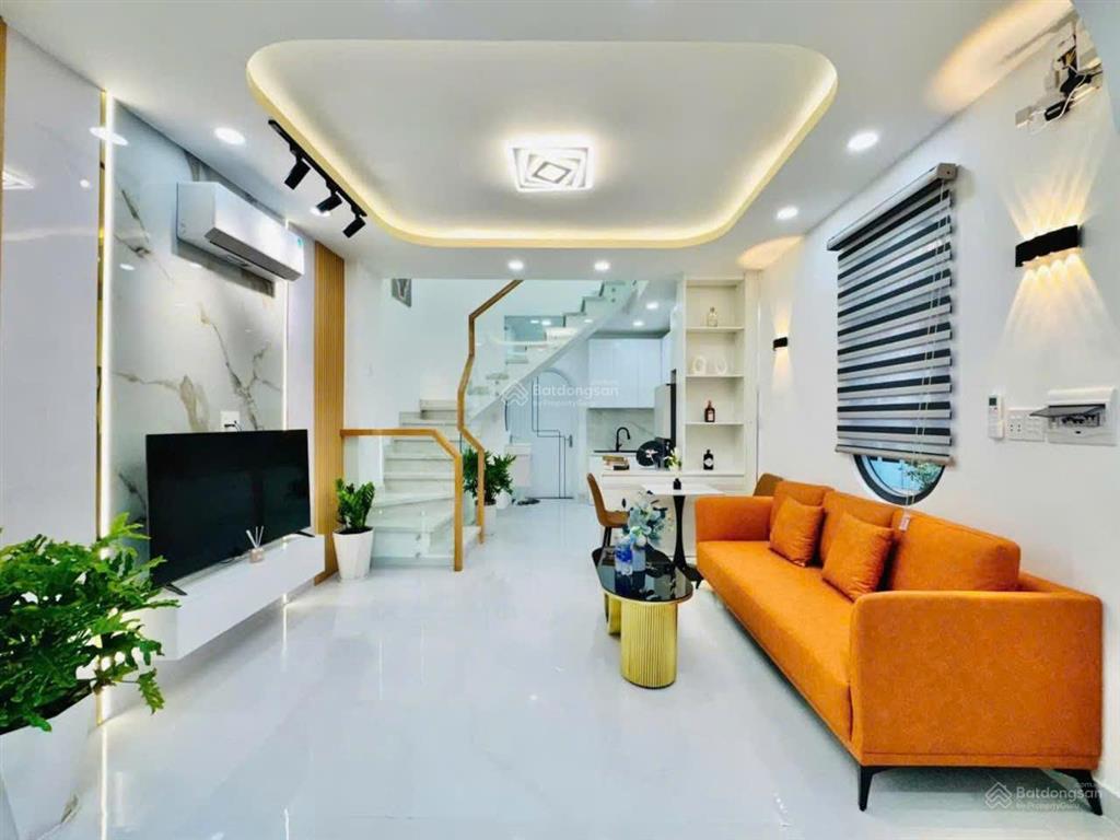 Nhà giá tốt tại đường số 7 p3 gò vấp. giá 4,65 tỷ. dt 67.5m2. 2 tầng. 3pn 3wc. sổ hồng riêng