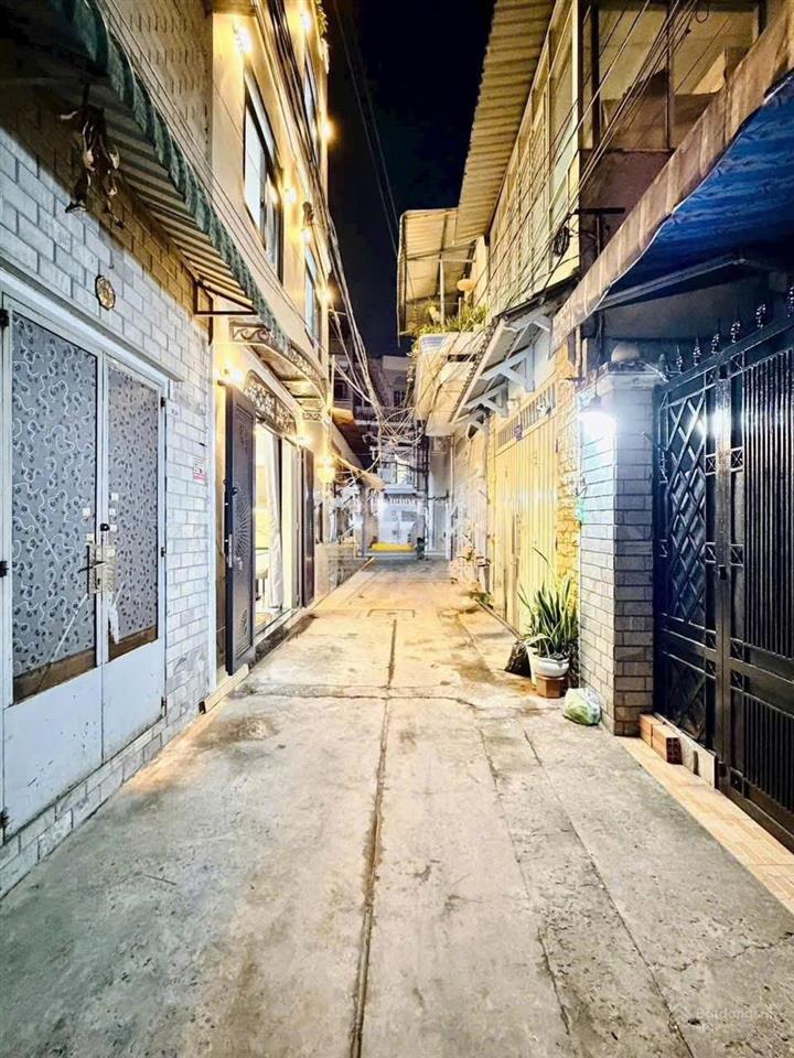 Chú 9 cần bán gấp nhà hẻm huỳnh thiện lộc, tân phú. giá 4,79 tỷ. dt 72m2. 3pn 3wc. sổ hồng riêng