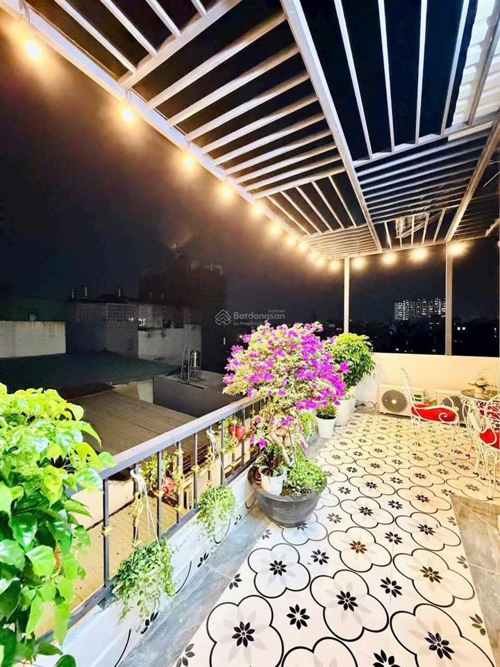 Chú 9 cần bán gấp nhà hẻm huỳnh thiện lộc, tân phú. giá 4,79 tỷ. dt 72m2. 3pn 3wc. sổ hồng riêng