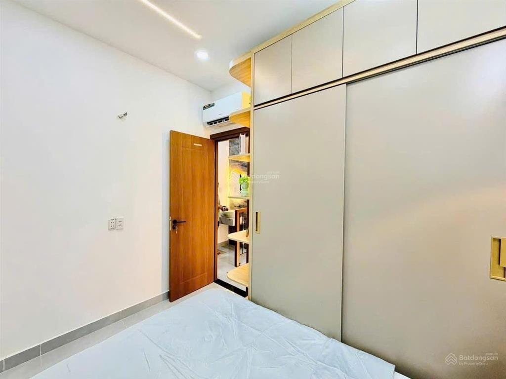 Chú 9 cần bán gấp nhà hẻm huỳnh thiện lộc, tân phú. giá 4,79 tỷ. dt 72m2. 3pn 3wc. sổ hồng riêng