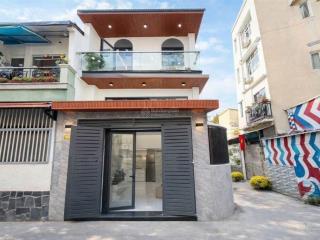 Chính chủ ký gửi bán gấp nhà hẻm lê văn lương, nhà bè. giá4,25 tỷ. dt67m2. 3pn 3wc. sổ hồng riêng