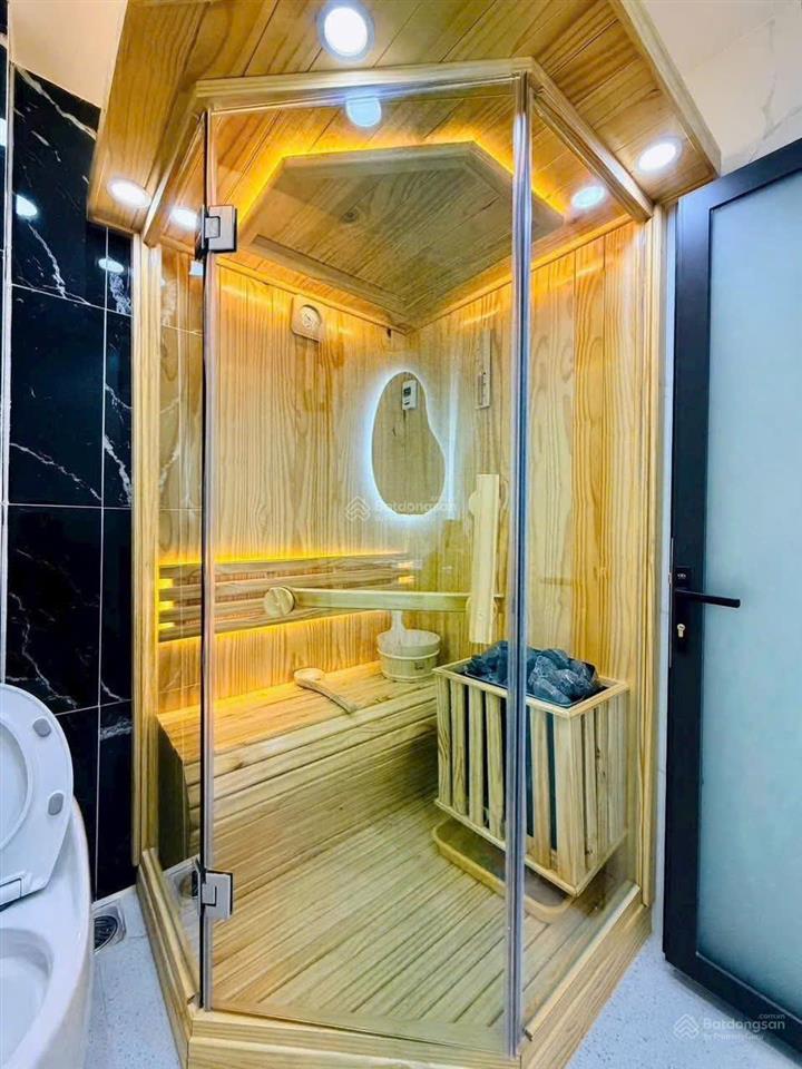 Chính chủ rao bán nhà hẻm lý thường kiệt p.8 q10. giá 4,2 tỷ. dt 67.5m2. 3pn 3wc. sổ hồng riêng