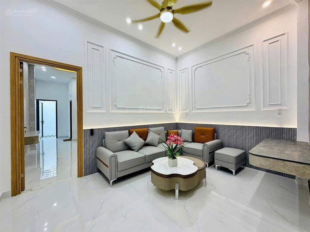 Bán gấp nhà lê văn khương thới an q.12. giá 2,8 tỷ. dt 85m2. 3 tầng. 4pn 5wc. sổ hồng riêng
