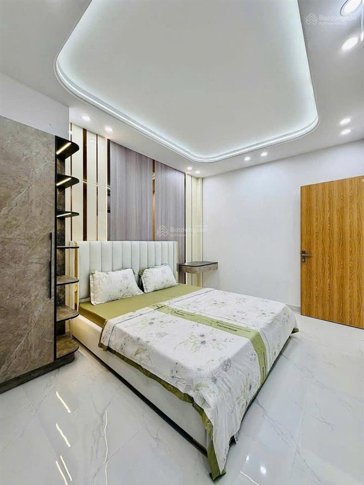 Bán gấp nhà lê văn khương thới an q.12. giá 2,8 tỷ. dt 85m2. 3 tầng. 4pn 5wc. sổ hồng riêng