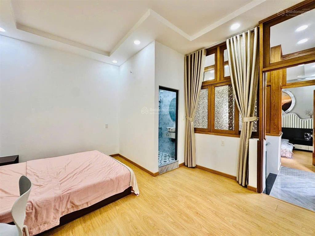 Nhà mới hoàn công giá ngộp bùi thị xuân, p.15, tân bình. giá 3,3 tỷ. dt 62.4m2. sổ hồng riêng