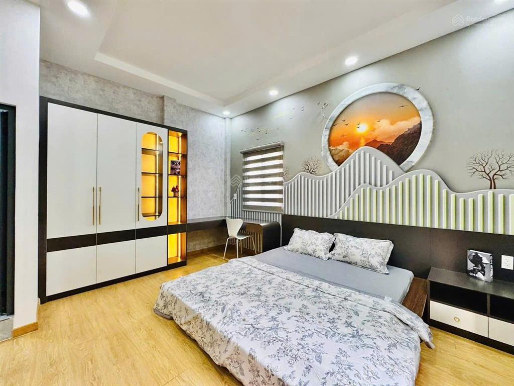 Nhà mới hoàn công giá ngộp bùi thị xuân, p.15, tân bình. giá 3,3 tỷ. dt 62.4m2. sổ hồng riêng
