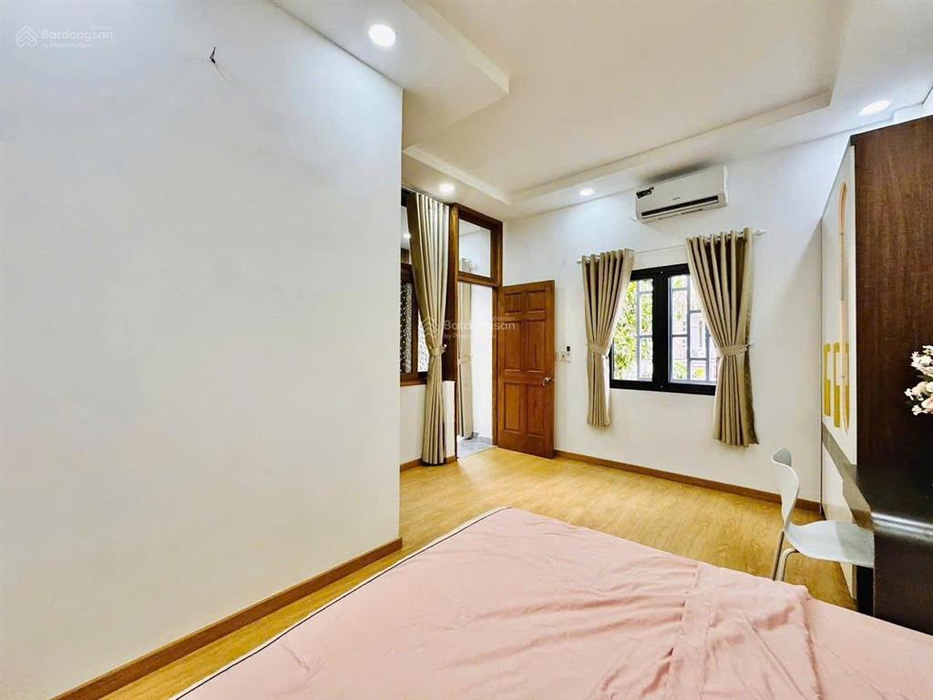 Nhà mới hoàn công giá ngộp bùi thị xuân, p.15, tân bình. giá 3,3 tỷ. dt 62.4m2. sổ hồng riêng