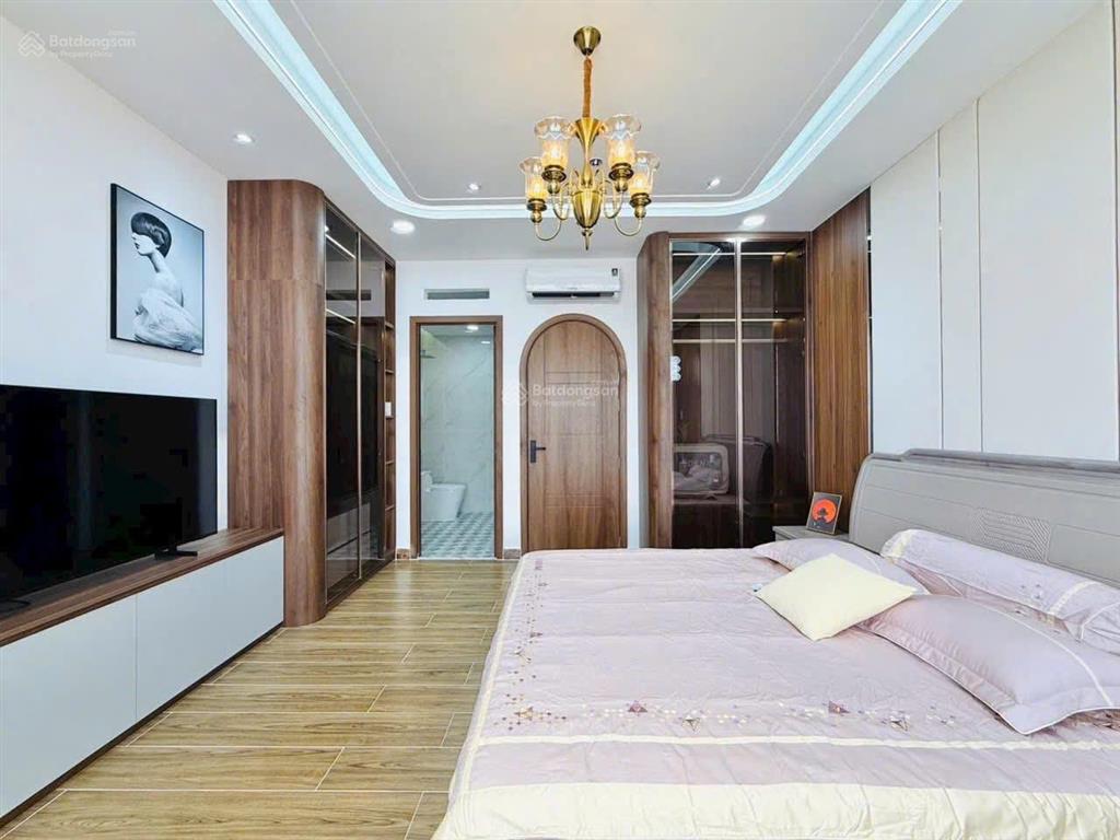 Chính chủ cần ra đi gấp nhà lê thị bạch cát phú thọ hòa tân phú. giá3,6 tỷ. dt90m2. sổ hồng riêng