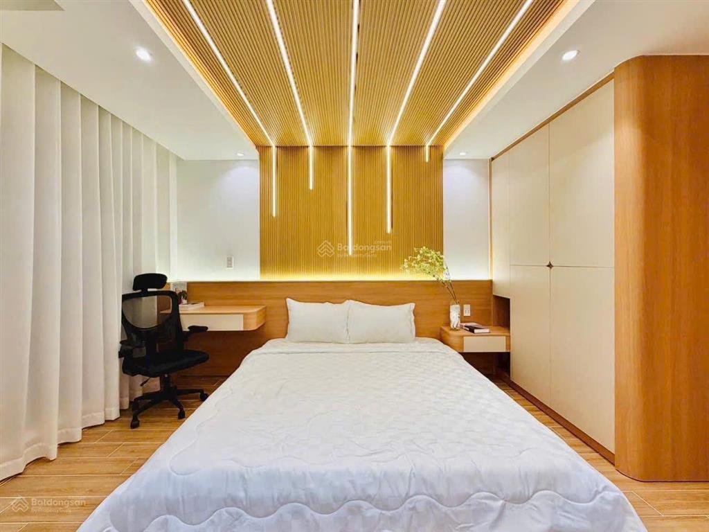 Nhà giá ngộp ngay hưng phú, chánh hưng q.8, giá 3,3 tỷ. dt 57.5m2, 4 tầng, 3pn 4wc, sổ hồng riêng