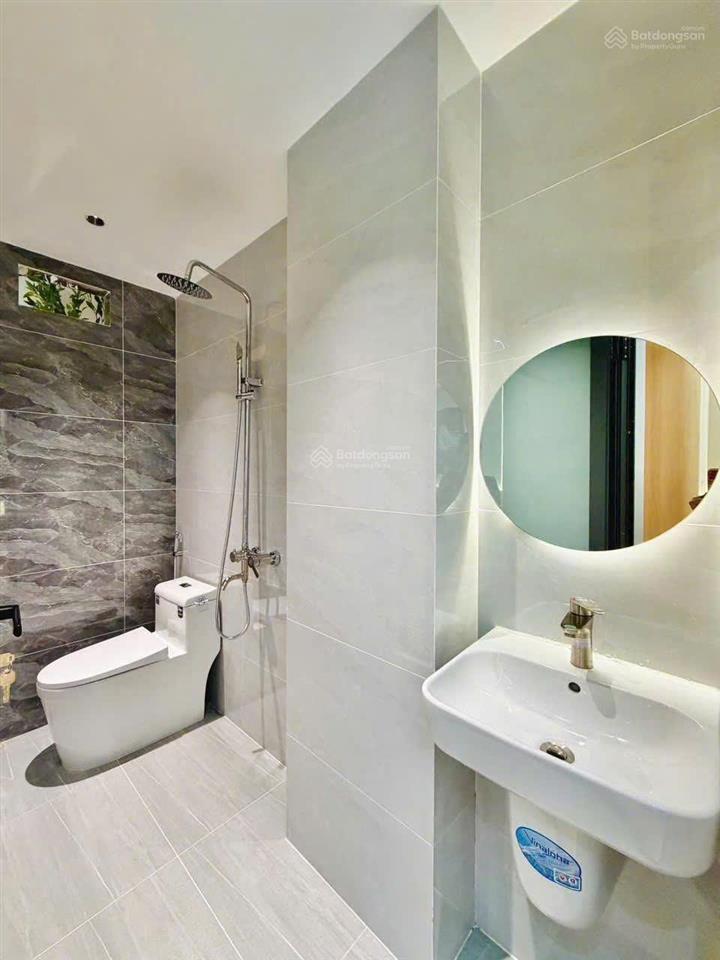 Nhà giá ngộp ngay hưng phú, chánh hưng q.8, giá 3,3 tỷ. dt 57.5m2, 4 tầng, 3pn 4wc, sổ hồng riêng
