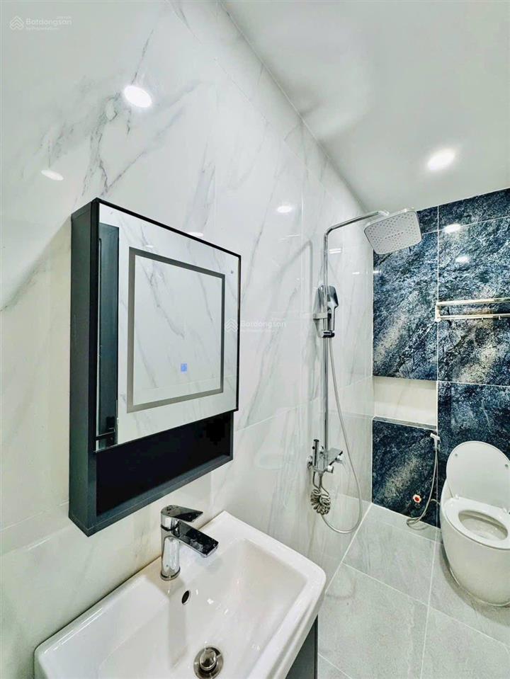 Gò vấp bán gấp tại nguyễn văn lượng giá 2 tỷ 890 triệu tl. dt 65m2, shr, hđt đang có sẵn 19 triệu..