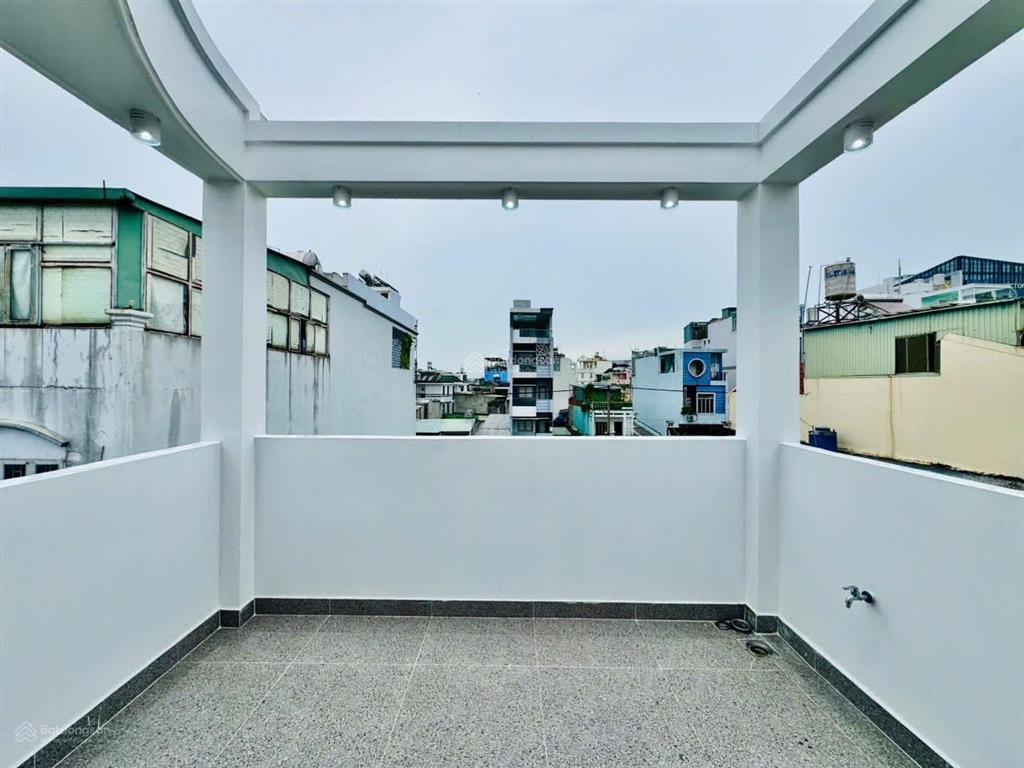 Đi định cư nước ngoài 4tỷ tròn chủ gửi bán gấp tại gò vấp. dt 80,1m2 (4,7x17m), shr, hđt 25tr/1 th.