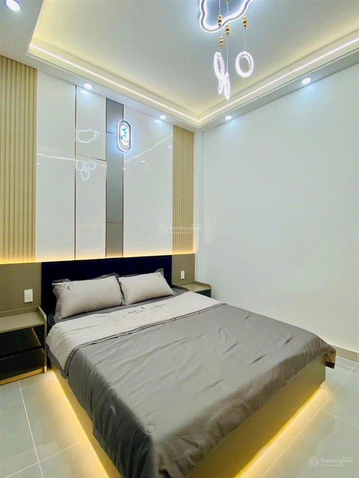Nguyễn văn mai, p8, q3 chủ nhà cần bán gấp giá 5,89 tỷ còn tl nhẹ. dt 81m2, shr đầy đủ, hđt kd cao.