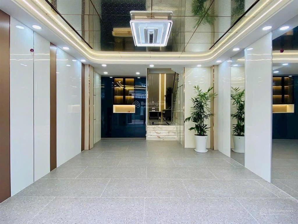 Nguyễn văn mai, p8, q3 chủ nhà cần bán gấp giá 5,89 tỷ còn tl nhẹ. dt 81m2, shr đầy đủ, hđt kd cao.