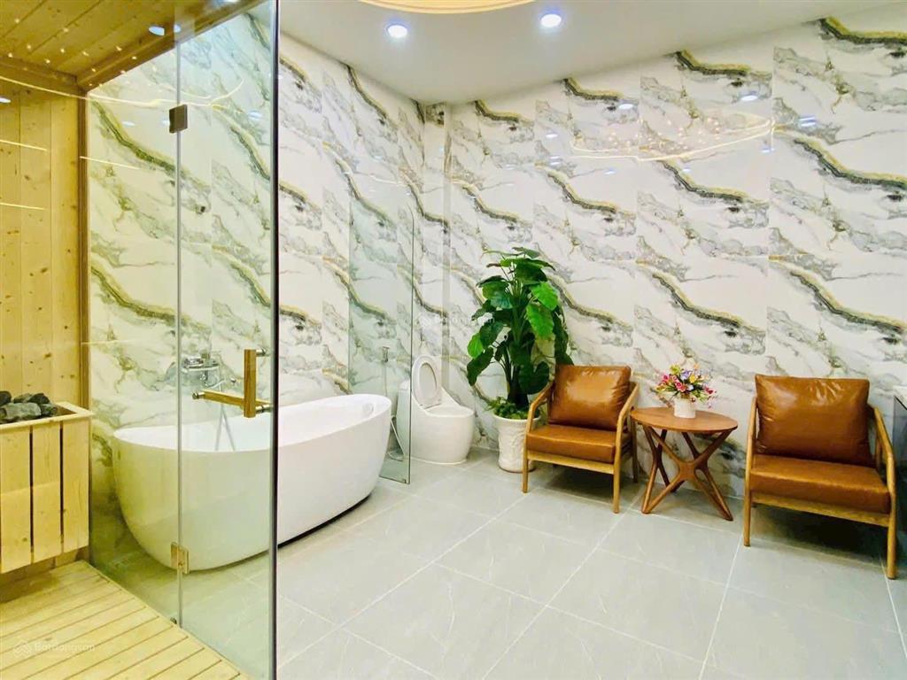Nguyễn văn mai, p8, q3 chủ nhà cần bán gấp giá 5,89 tỷ còn tl nhẹ. dt 81m2, shr đầy đủ, hđt kd cao.