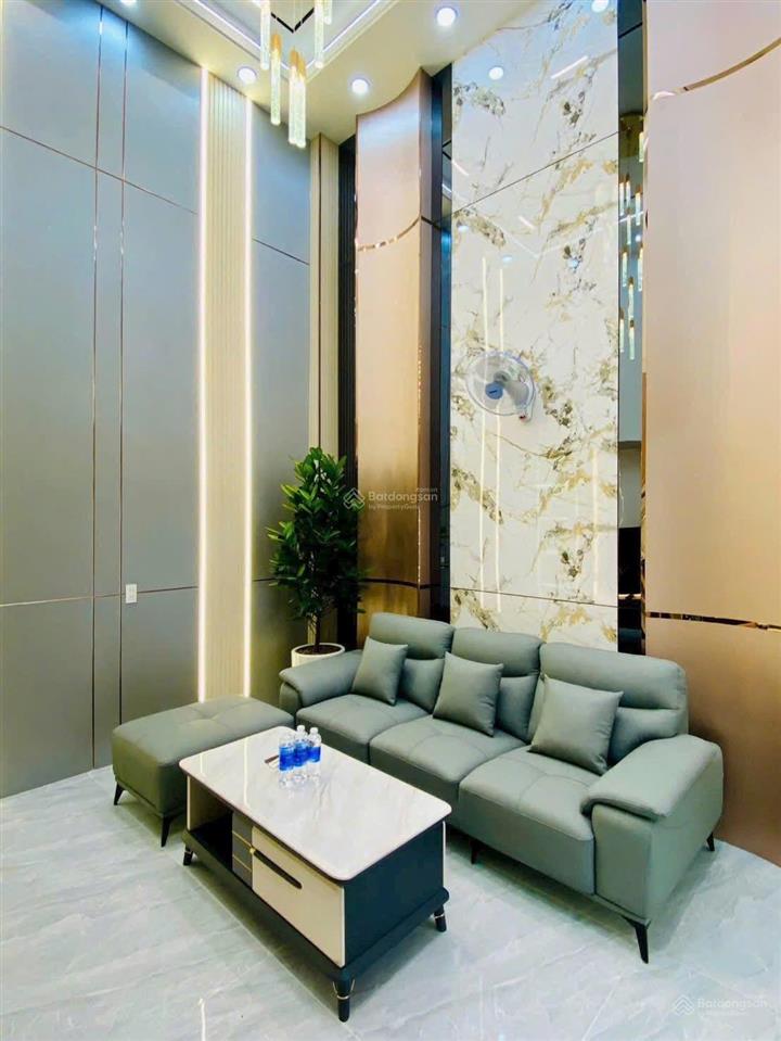 Nguyễn văn mai, p8, q3 chủ nhà cần bán gấp giá 5,89 tỷ còn tl nhẹ. dt 81m2, shr đầy đủ, hđt kd cao.