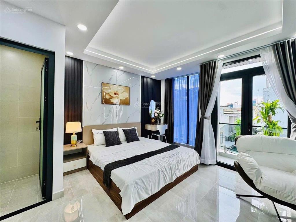 Cô hoa bán gấp nhà quận 5 giá 4,75 tỷ giá cực rẻ đã có sỡ hữu nhà với dt 85m2, shr, sang tên ngay..