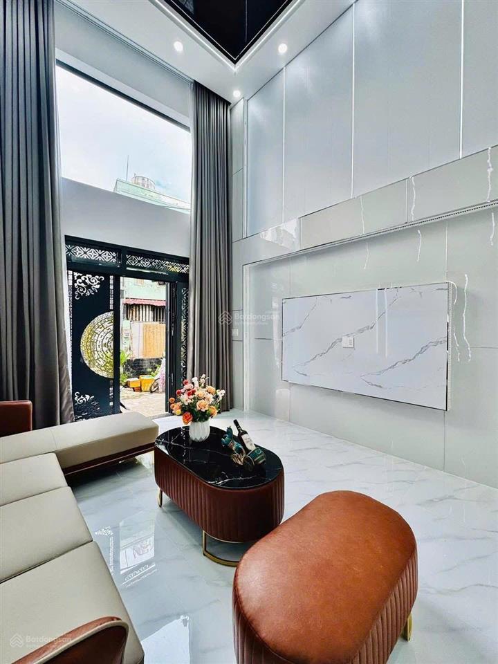 Cô hoa bán gấp nhà quận 5 giá 4,75 tỷ giá cực rẻ đã có sỡ hữu nhà với dt 85m2, shr, sang tên ngay..