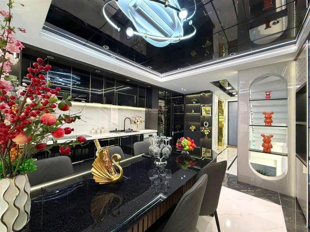 Chủ kẹt tiền vốn làm ăn bán gấp nr 4 tầng 5tỷ 350 triệu | quận phú nhuận, nguyễn kiệm hẻm 750. shr