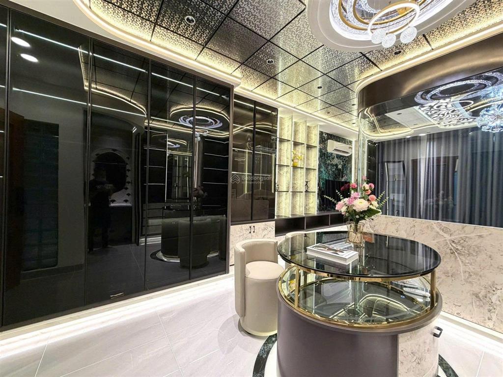 Chủ kẹt tiền vốn làm ăn bán gấp nr 4 tầng 5tỷ 350 triệu | quận phú nhuận, nguyễn kiệm hẻm 750. shr