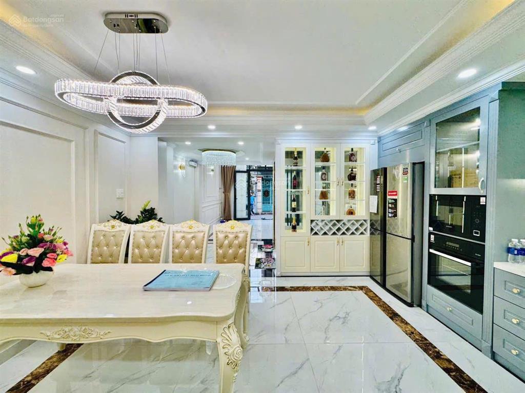 Giảm ngay 700 triệu do chủ cần xoay dòng tiền giá chỉ 5 tỷ 900 triệu chốt ngay lê đại hành, quận 11