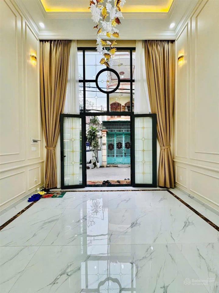 Giảm ngay 700 triệu do chủ cần xoay dòng tiền giá chỉ 5 tỷ 900 triệu chốt ngay lê đại hành, quận 11