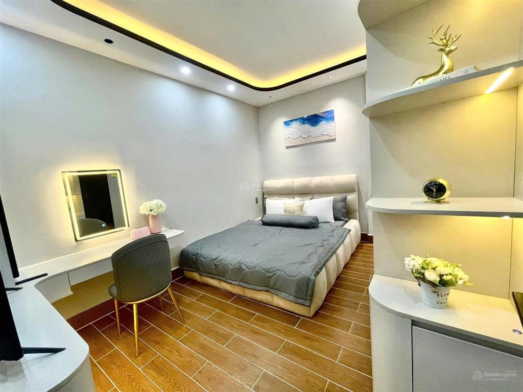 Tuyệt đẹp căn nhà thiết kế sân vườn chủ giảm 600 triệu bán gấp giá còn 7 tỷ 900 triệu |dtcn 121,3m2