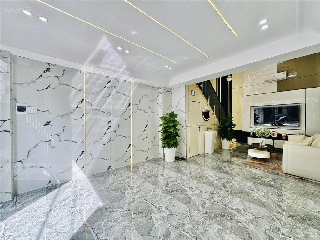 Cô chú tư lớn tuổi cần tiền bán gấp nhà tại quận tân phú dt 76,5m2 | 3 tỷ 050 triệu còn tl nhẹ. shr