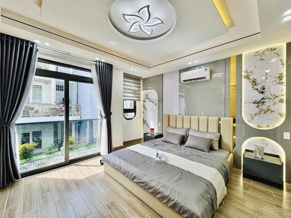 Cô chú tư lớn tuổi cần tiền bán gấp nhà tại quận tân phú dt 76,5m2 | 3 tỷ 050 triệu còn tl nhẹ. shr