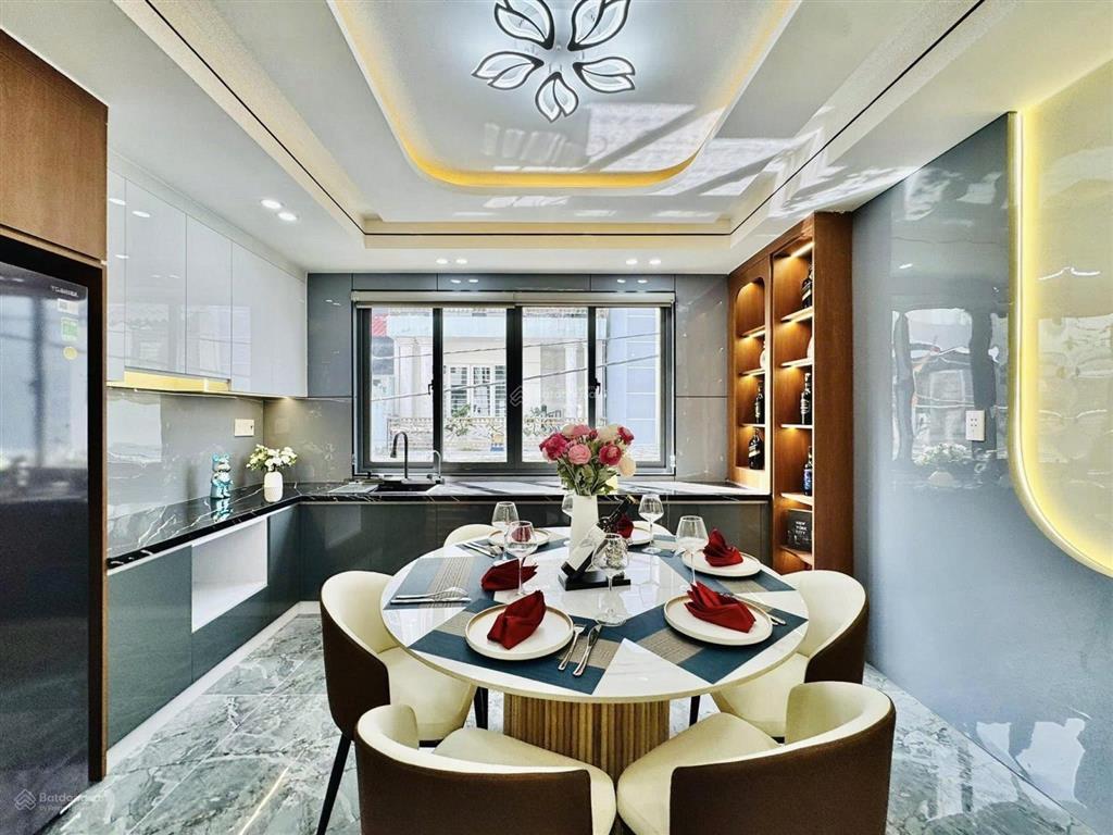 Cô chú tư lớn tuổi cần tiền bán gấp nhà tại quận tân phú dt 76,5m2 | 3 tỷ 050 triệu còn tl nhẹ. shr