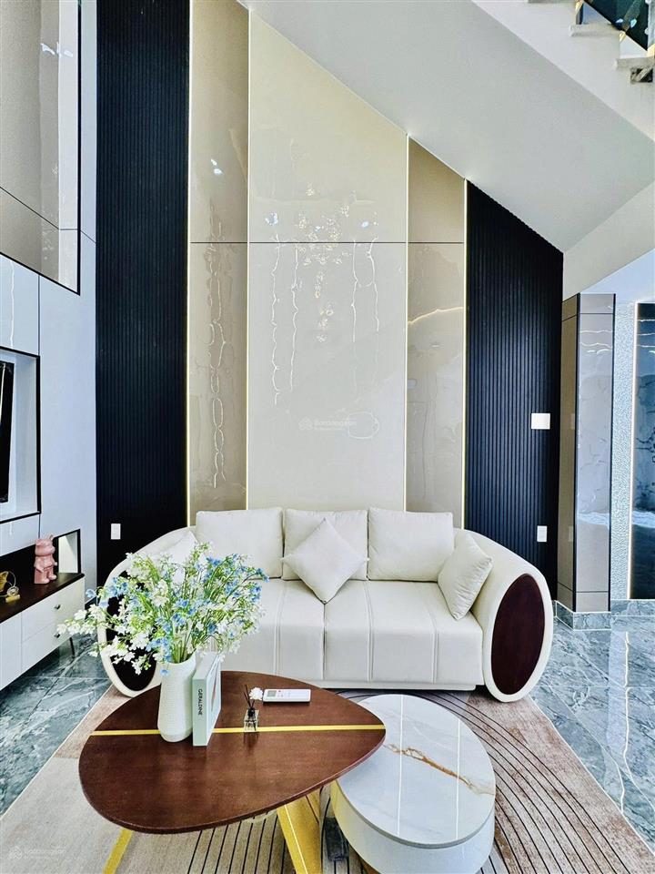 Cô chú tư lớn tuổi cần tiền bán gấp nhà tại quận tân phú dt 76,5m2 | 3 tỷ 050 triệu còn tl nhẹ. shr