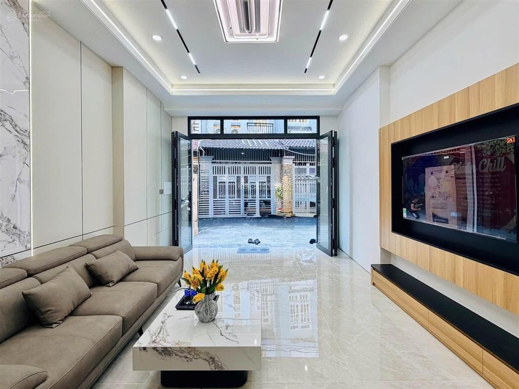 Dưới 3 tỷ cực hiếm trong khu vực chủ lỗ vốn kẹt tiền bán gấp nhà tại quận 4 | dt 72m2, shr, hđt cao