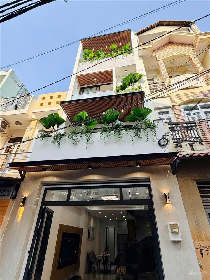 Dưới 3 tỷ cực hiếm trong khu vực chủ lỗ vốn kẹt tiền bán gấp nhà tại quận 4 | dt 72m2, shr, hđt cao