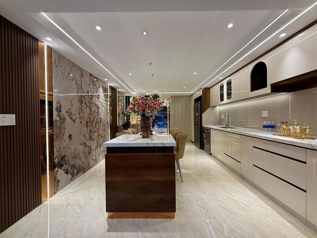 Bán gấp nhà trương quyền, quận 3, tphcm chủ gửi giá mềm 3 tỷ 200 triệu | dt 70m2, ngang 4,5 m, shr.
