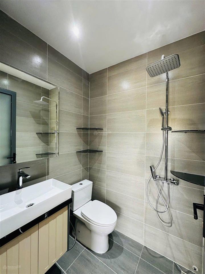 Chính chủ bán nhà quận 1 gấp trước tháng 7 giá hiếm dt 83m2, 4 tầng, shr, 4pn5wc