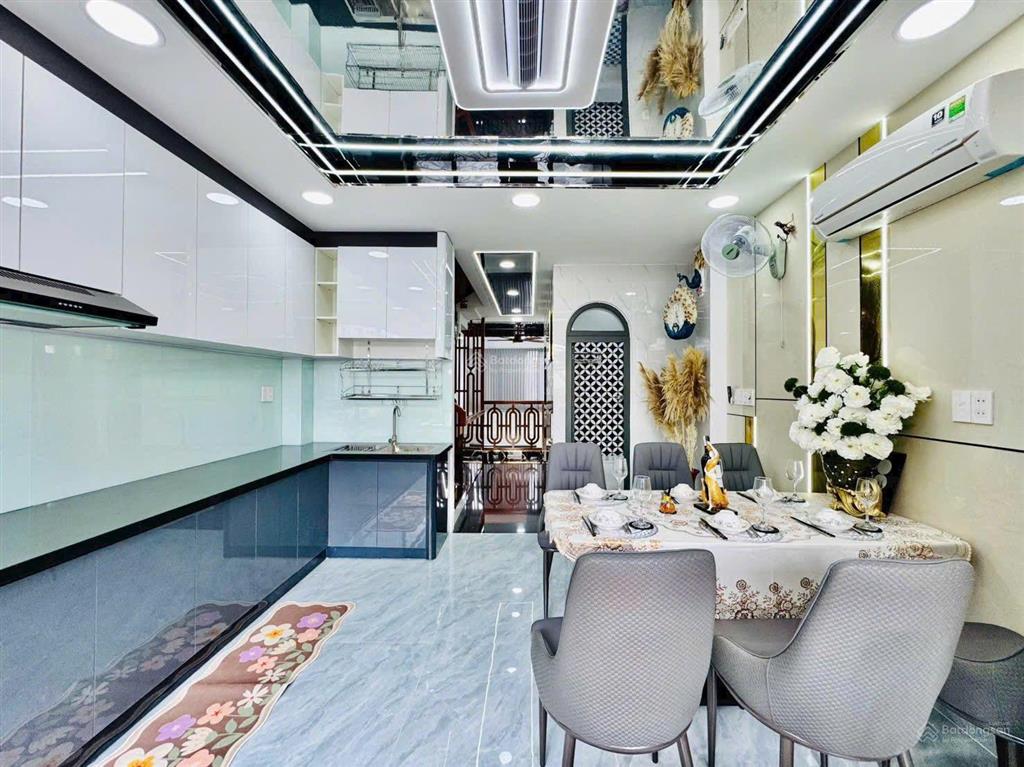 Nhà riêng chủ gửi bán xoay vốn giá tốt còn tl 3 tỷ 450 triệu |dt 90m2, quận 4 nguyễn thần hiến, shr