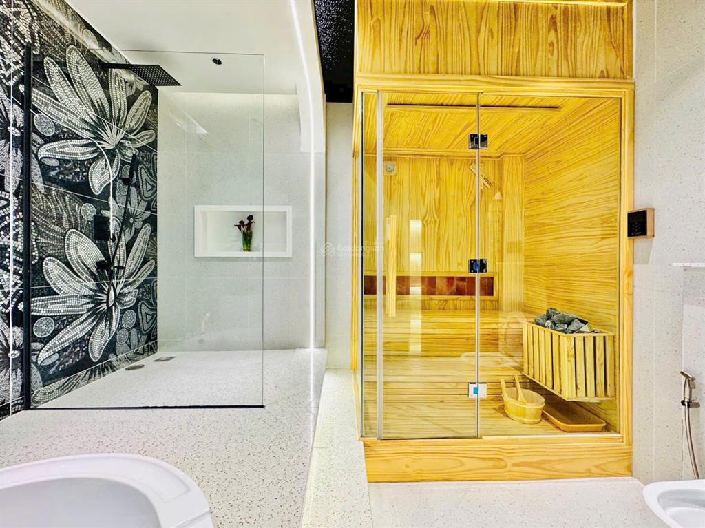 Chính chủ bán gấp nhà riêng quận 10 giá cực tốt quay đầu sở hữu dt 85m2, shr, hcd