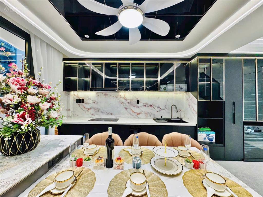 Chính chủ bán gấp nhà riêng quận 10 giá cực tốt quay đầu sở hữu dt 85m2, shr, hcd