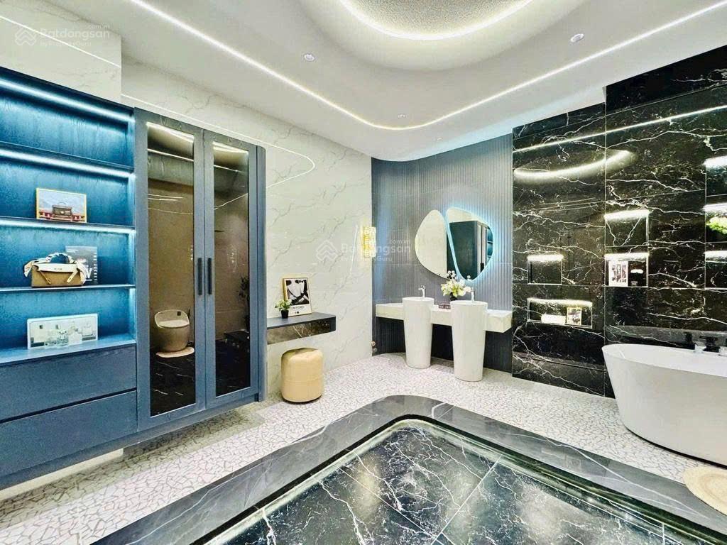 Bán gấp nhà do chủ đi nước ngoài giá 2 tỷ 250 triệu bán ngay trong tháng | dt 77,5m2, shr, ngang 5m