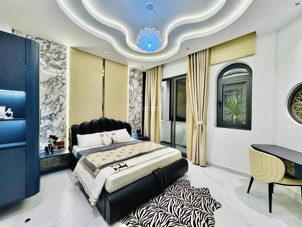 Lý thường kiệt quận 5 chủ bán gấp ko tăng giá 3 tỷ 980 triệu | dt 81 m2, shr, hợp đồng thuê đầy đủ.
