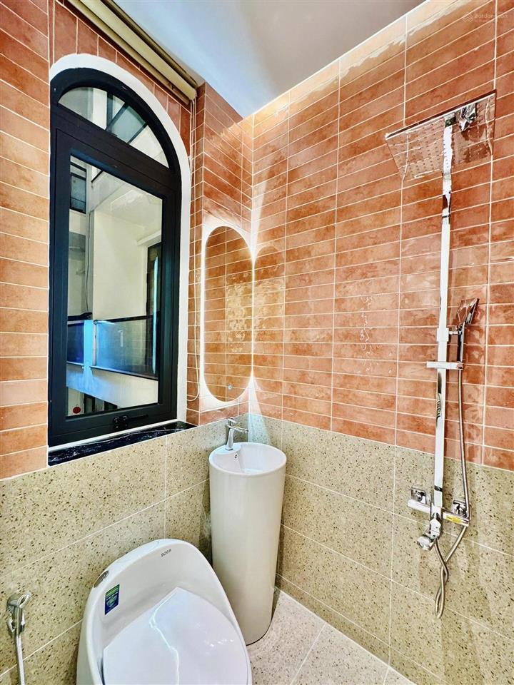 Lý thường kiệt quận 5 chủ bán gấp ko tăng giá 3 tỷ 980 triệu | dt 81 m2, shr, hợp đồng thuê đầy đủ.