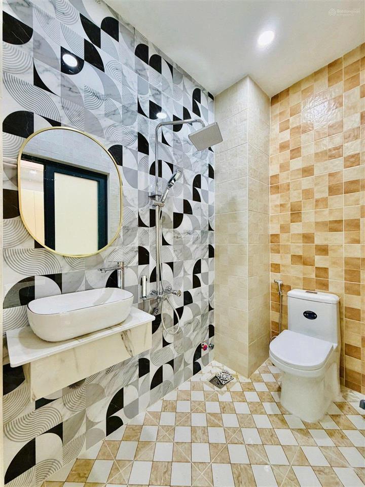 Chú huy hà nội cần tiền về quê xoay vốn bán nhà giá tốt 4 tỷ 699 triệu còn tl nhẹ|dt 78,5m2, tại q1