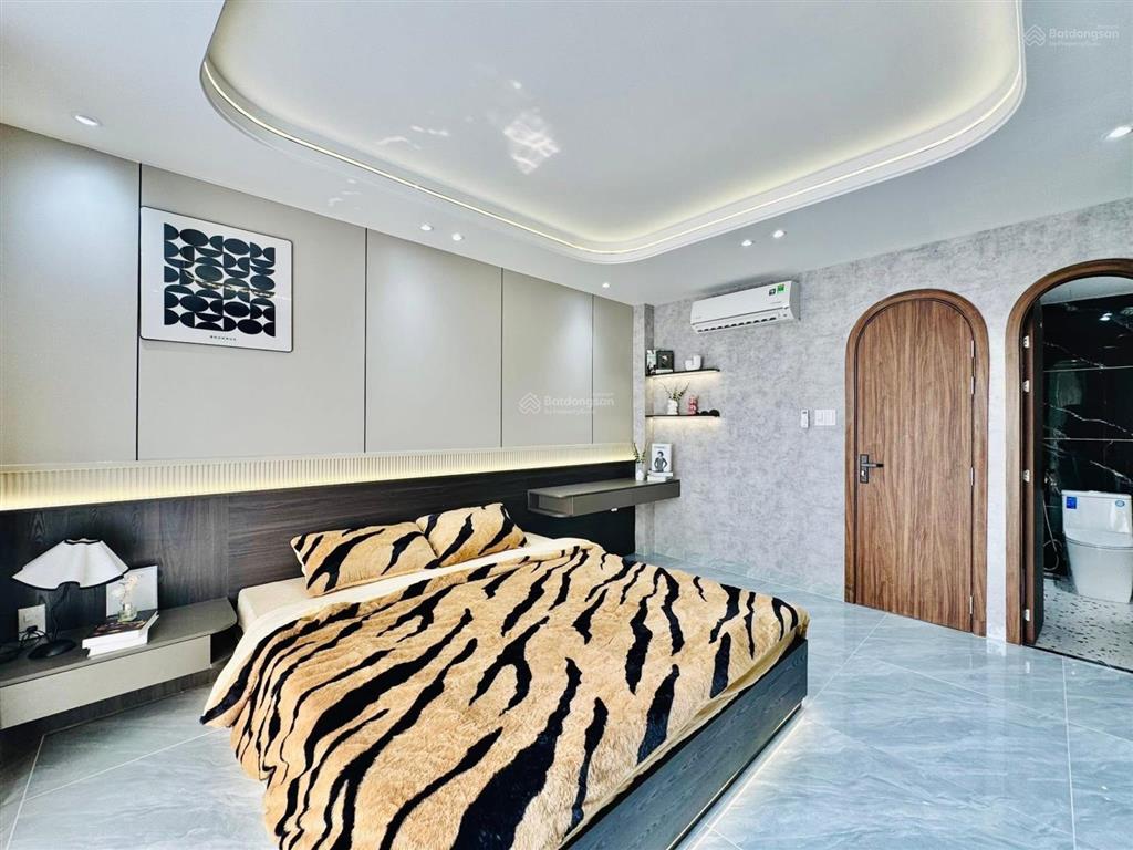 Cần bán gấp căn nhà lê thiệt p. phú thọ hòa , tân phú dt 76,5m2 giá 3tỷ850 sổ hồng riêng chính chủ