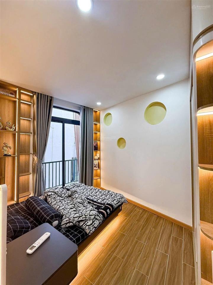 Nhà chính chủ cần bán gấp, đ.châu văn liêm, p4, q5, dt 55m2, giá 2 tỷ 690tr, sổ hồng riêng chính ch