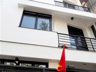 Bán nhà quận 3  hẻm 4m thông sát mt  ngang gần 6m x 8m  5 tầng hoàn công đủ giá 8 tỷ+