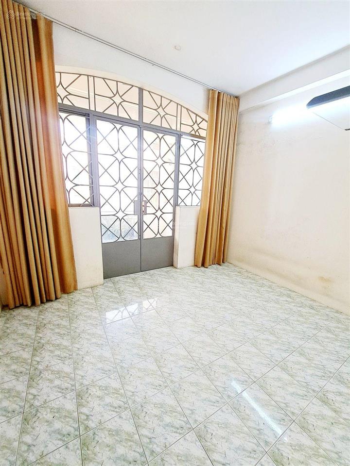 Nhà q10  4.6x15.5m (56m2)  hẻm rộng thông  30m ra mt  4 tầng  8 tỷ 5