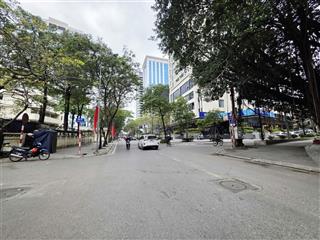 60 tỷ nhỉnh  khách sạn 11 tầng  mặt phố đội cấn 162m mt8m vỉa hè, k.doanh, dòng tiền 150tr/th