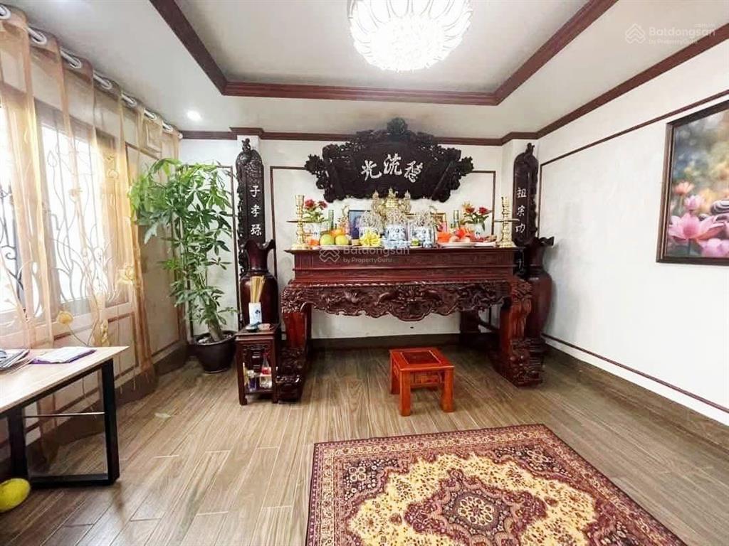 15 tỷ nhỉnh có nhà đẹp huỳnh thúc kháng 35m*6t mt4.2m phân lô vỉa hè, ô tô tránh, 2thoáng, kdoanh